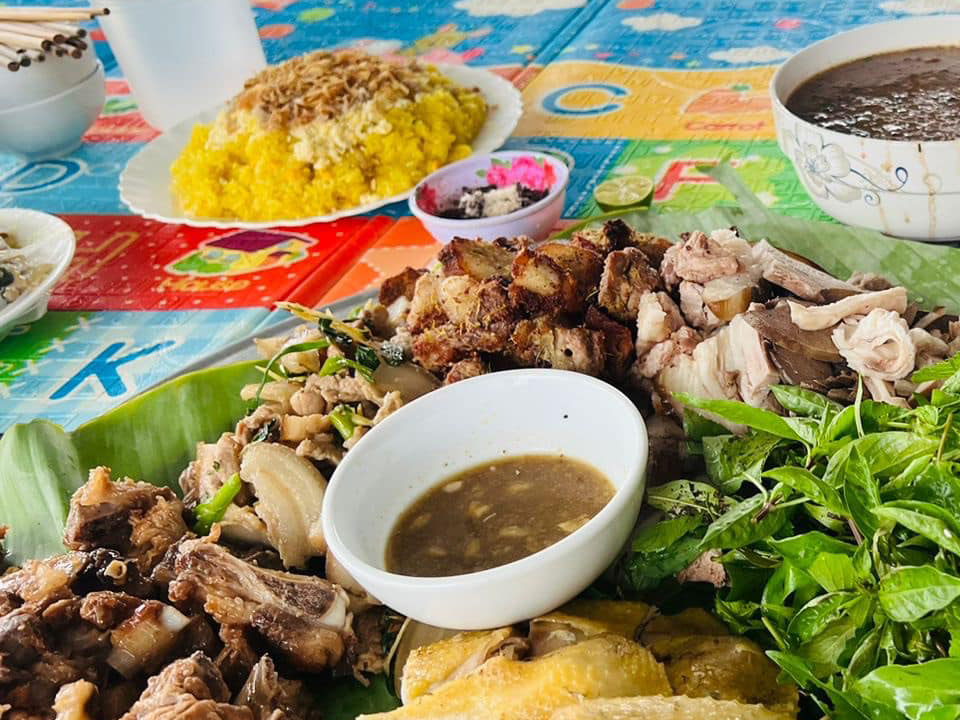 Nấu cỗ giỗ tại nhà phường Hàng Bài – Đặt tiệc nhanh chóng, thực đơn phong phú, linh hoạt