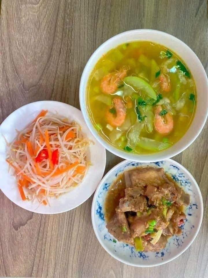 Nấu cỗ tại Chung Cư Five Star Kim Giang – Bữa tiệc ấm cúng cho cả gia đình