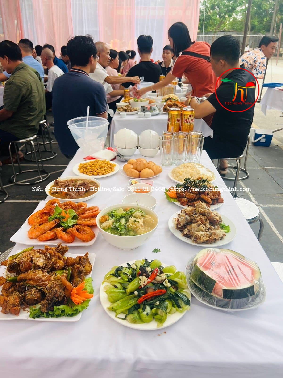 đặt cỗ ngon
