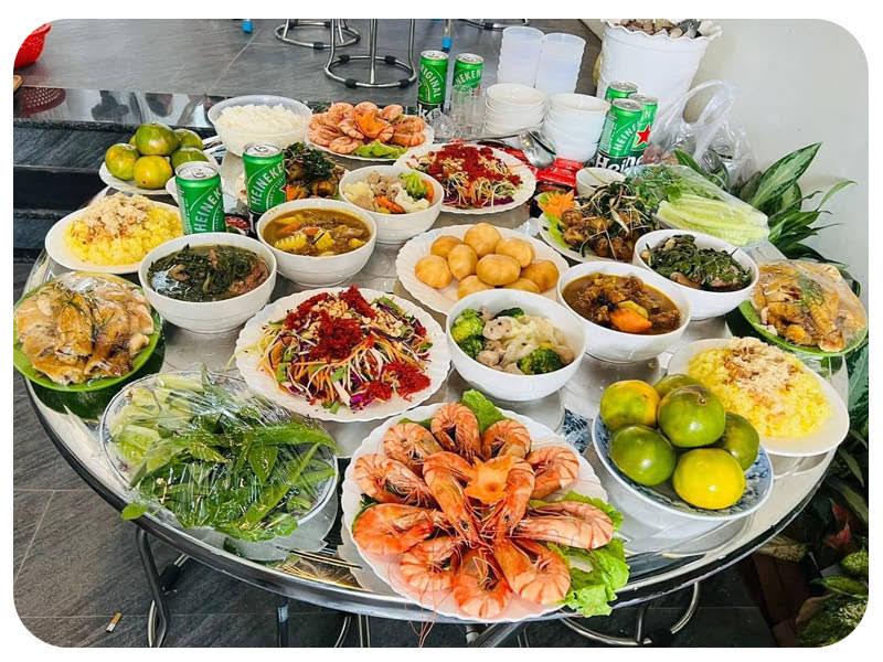 nấu cỗ cưới hỏi tại nhà có bánh ngọt