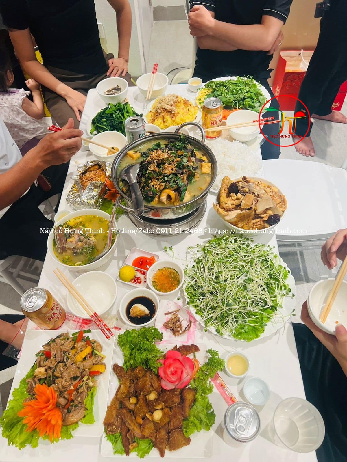 nấu cỗ sinh nhật cho bé trai