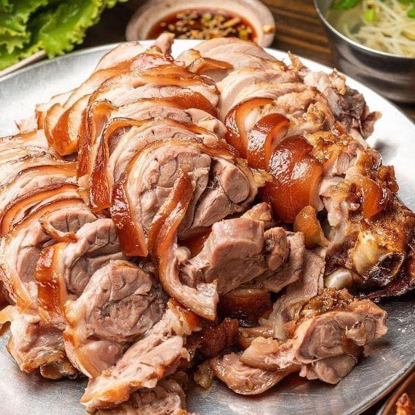 nấu cỗ cưới hỏi tại nhà sang trọng