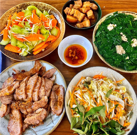 Ảnh nấu cỗ cưới hỏi tại nhà đảm bảo vệ sinh