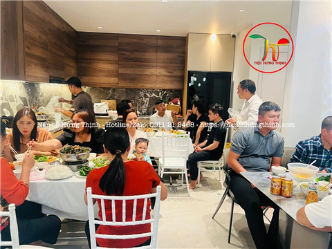 Ảnh mâm cỗ sinh nhật hiện đại