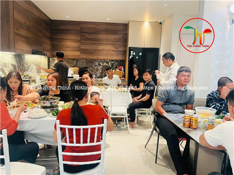 Ảnh nấu cỗ sinh nhật cho sếp
